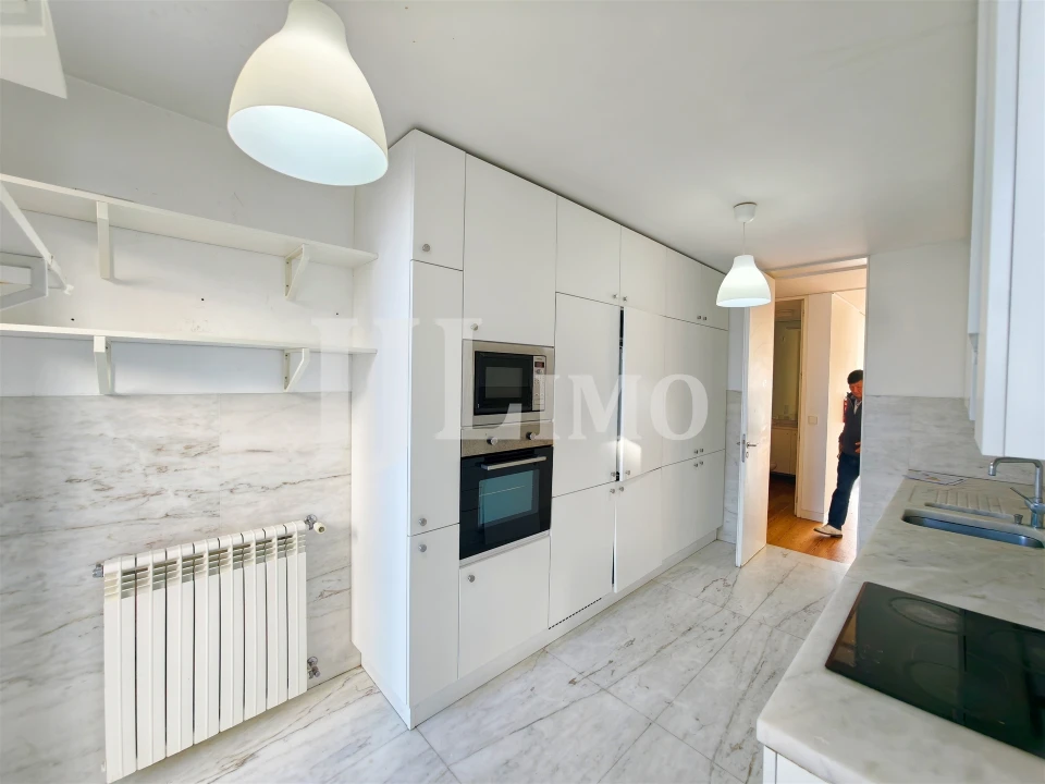 Apartamento T4 para Venda em Parque das Nações Foto 28