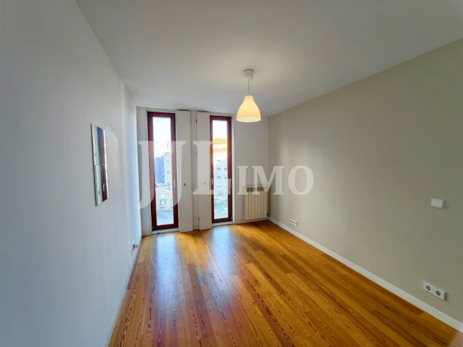 Apartamento T4 para Venda em Parque das Nações Foto 9