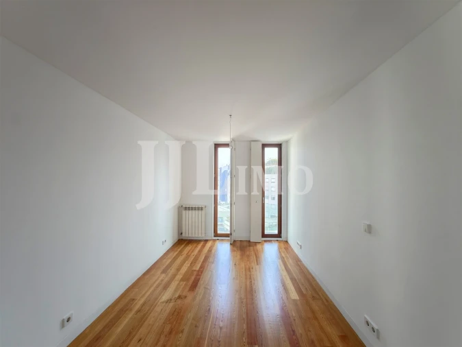 Apartamento T4 para Venda em Parque das Nações Foto 39