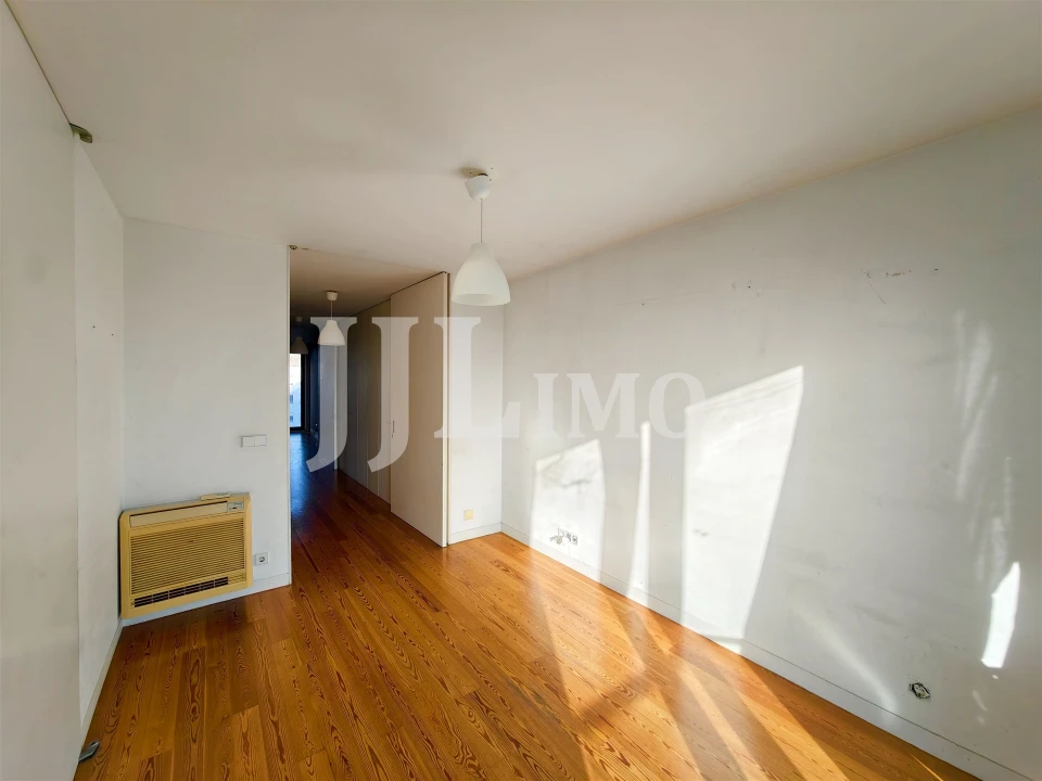 Apartamento T4 para Venda em Parque das Nações Foto 20
