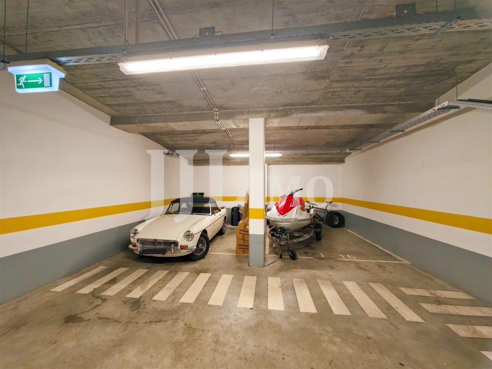 Apartamento T4 para Venda em Parque das Nações Foto 31