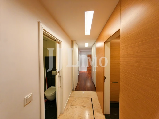 Apartamento T3 para Venda em Alvalade Foto 5