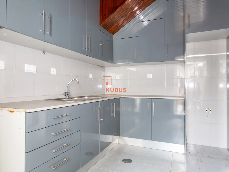 Moradia T3 para Venda em Alburitel Foto 1