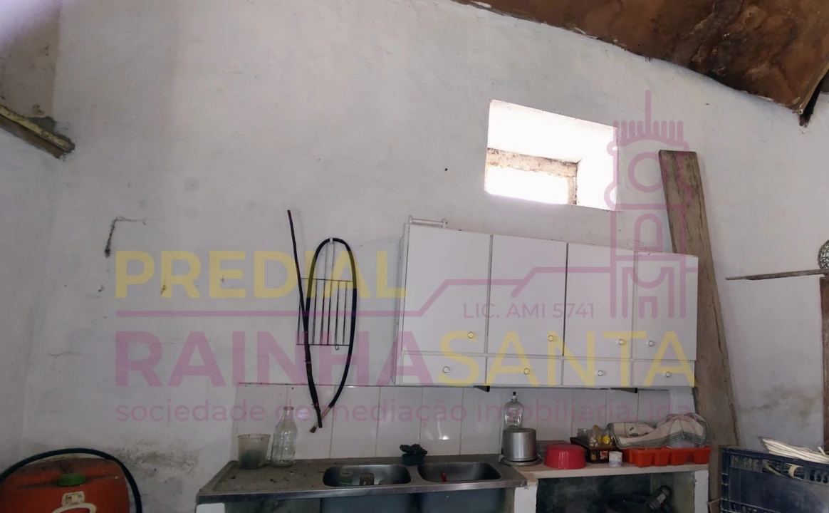 Negócio para Venda em Dois Portos e Runa Foto 8