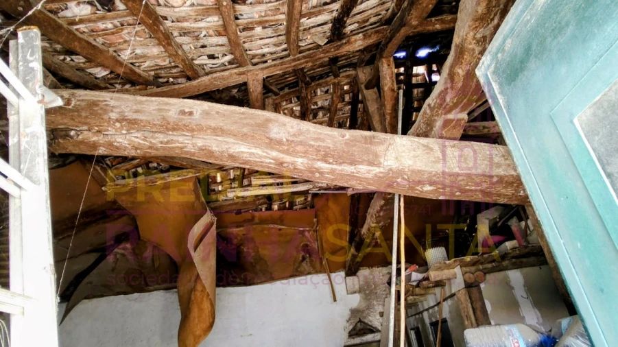 Negócio para Venda em Dois Portos e Runa Foto 12