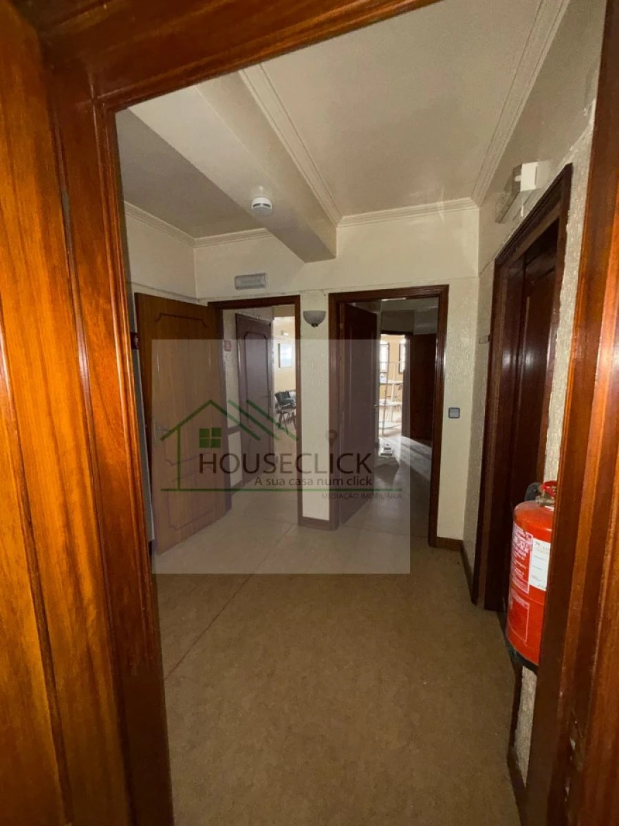 Loja para Arrendamento em Belmonte e Colmeal da Torre Foto 12