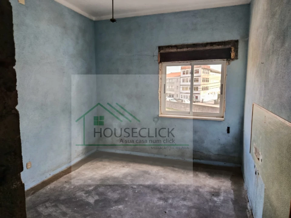 Moradia T14 para Venda em Pinzio Foto 20