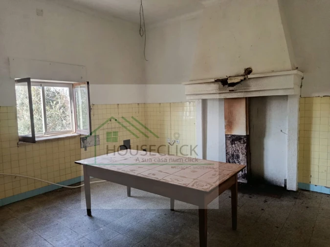 Moradia T14 para Venda em Pinzio Foto 8