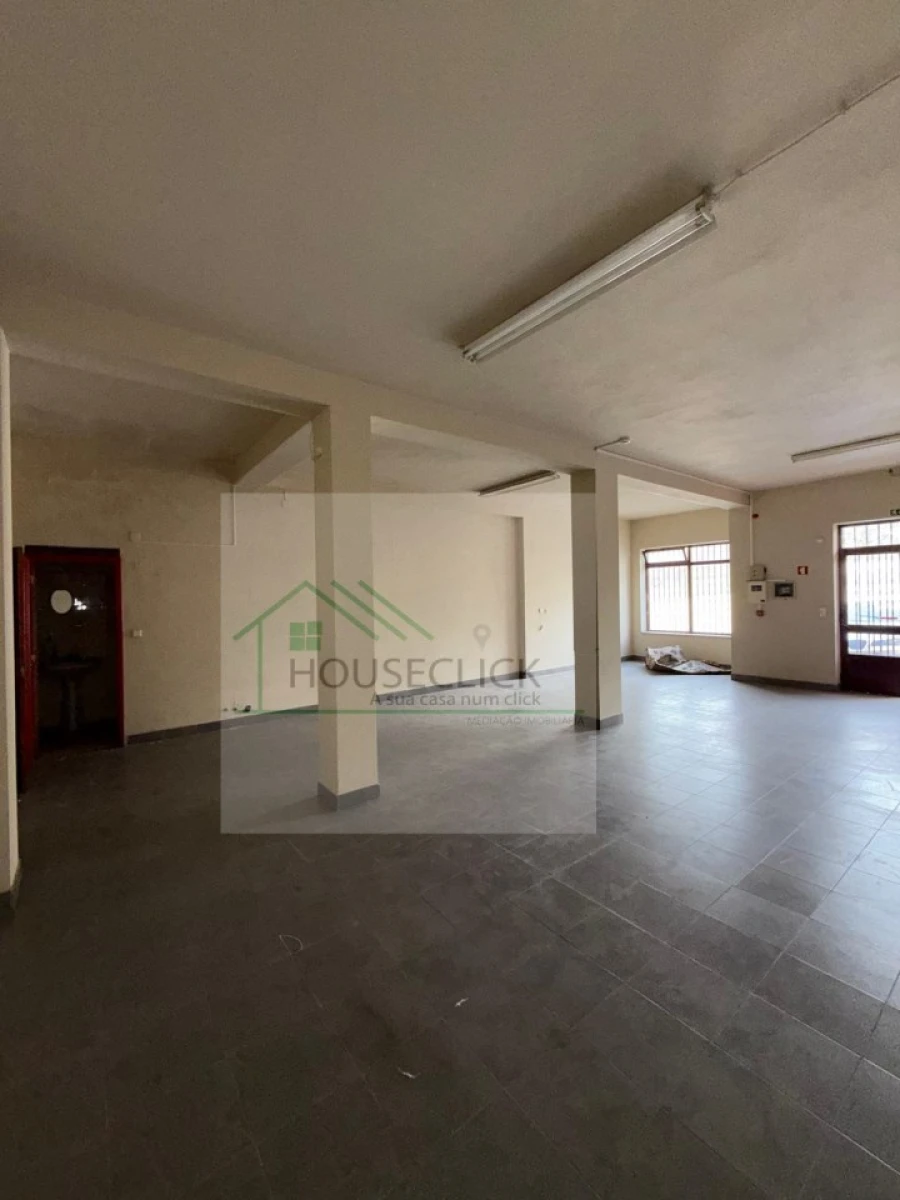 Loja para Arrendamento em Belmonte e Colmeal da Torre Foto 7