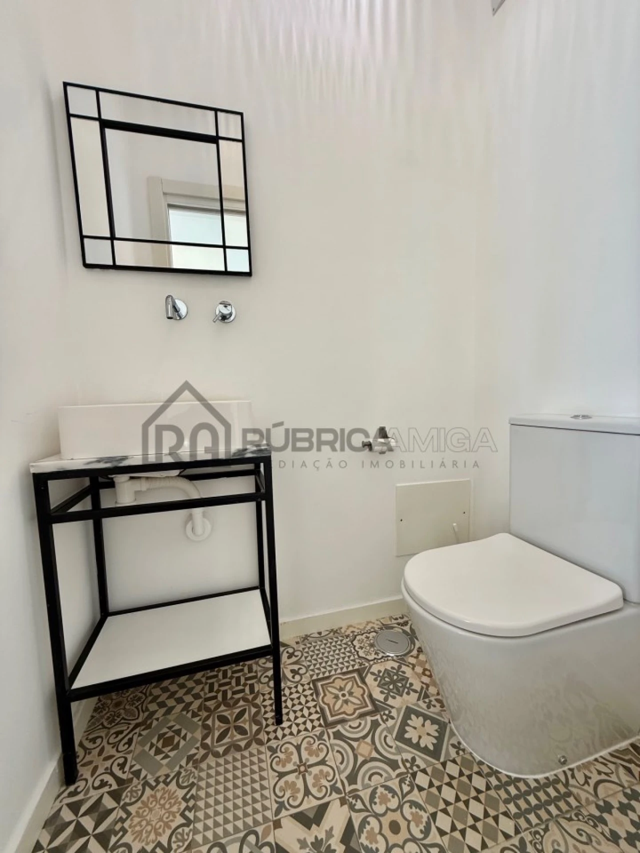 Apartamento T1 para Venda em Quarteira Foto 15