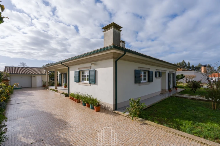 Moradia T3 para Venda em Valega Foto 2