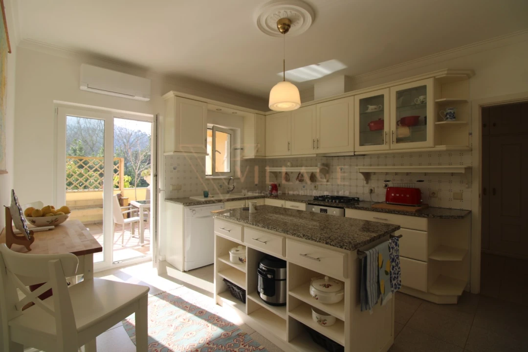 Moradia T5 para Venda em Gondarem Foto 22