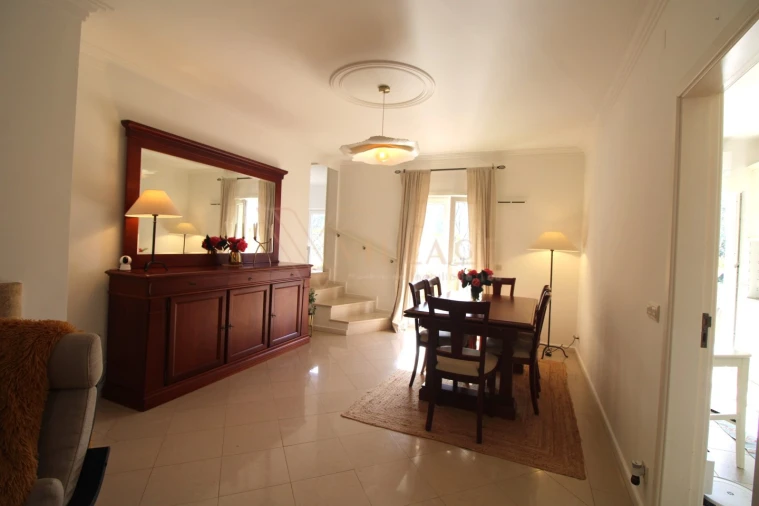 Moradia T5 para Venda em Gondarem Foto 18