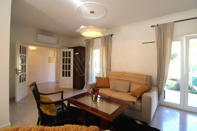 Moradia T5 para Venda em Gondarem Foto 20