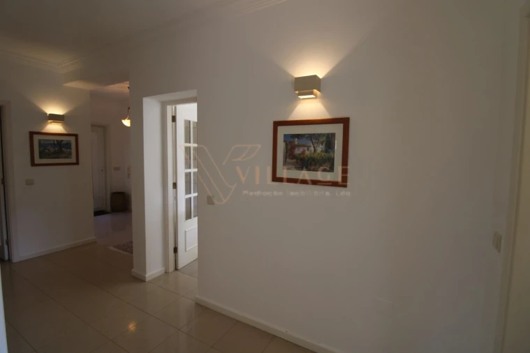 Moradia T5 para Venda em Gondarem Foto 17