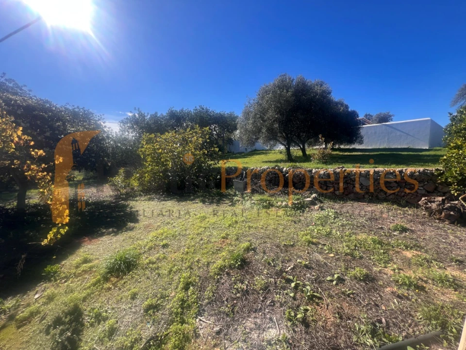 Moradia T3 para Venda em Loule (São Sebastião) Foto 2