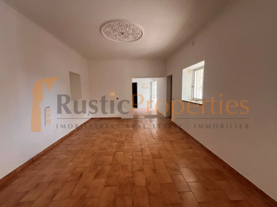 Moradia T3 para Venda em Loule (São Sebastião) Foto 6