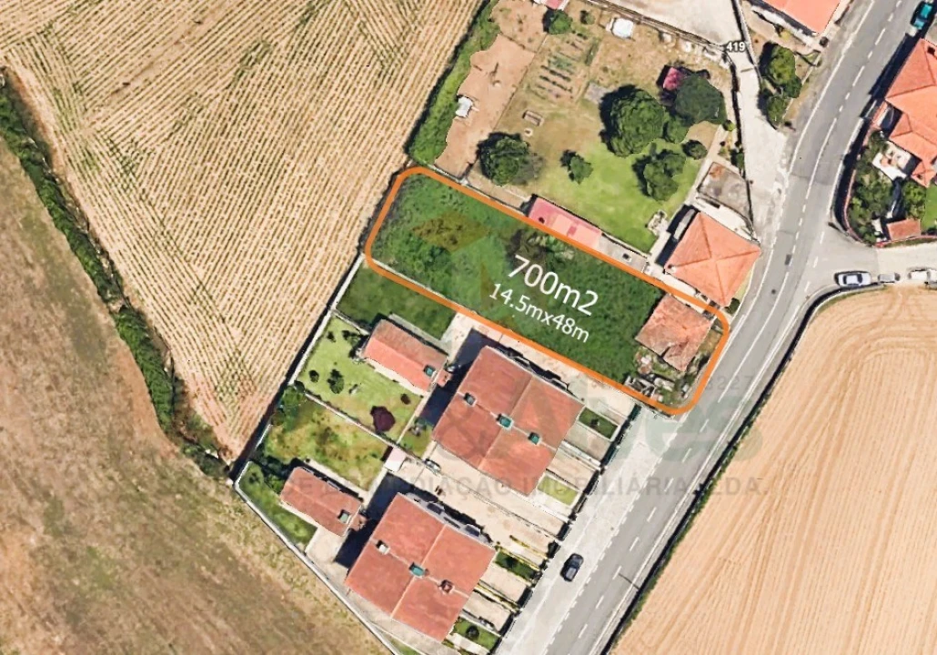 Terreno para Venda em Moreira Foto 1