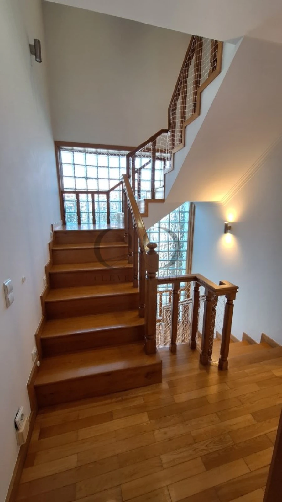 Moradia T4 para Venda em Canelas Foto 10