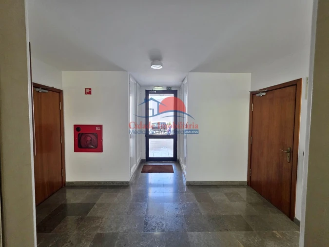 Apartamento T1 para Venda em Funchal (Santa Luzia) Foto 4