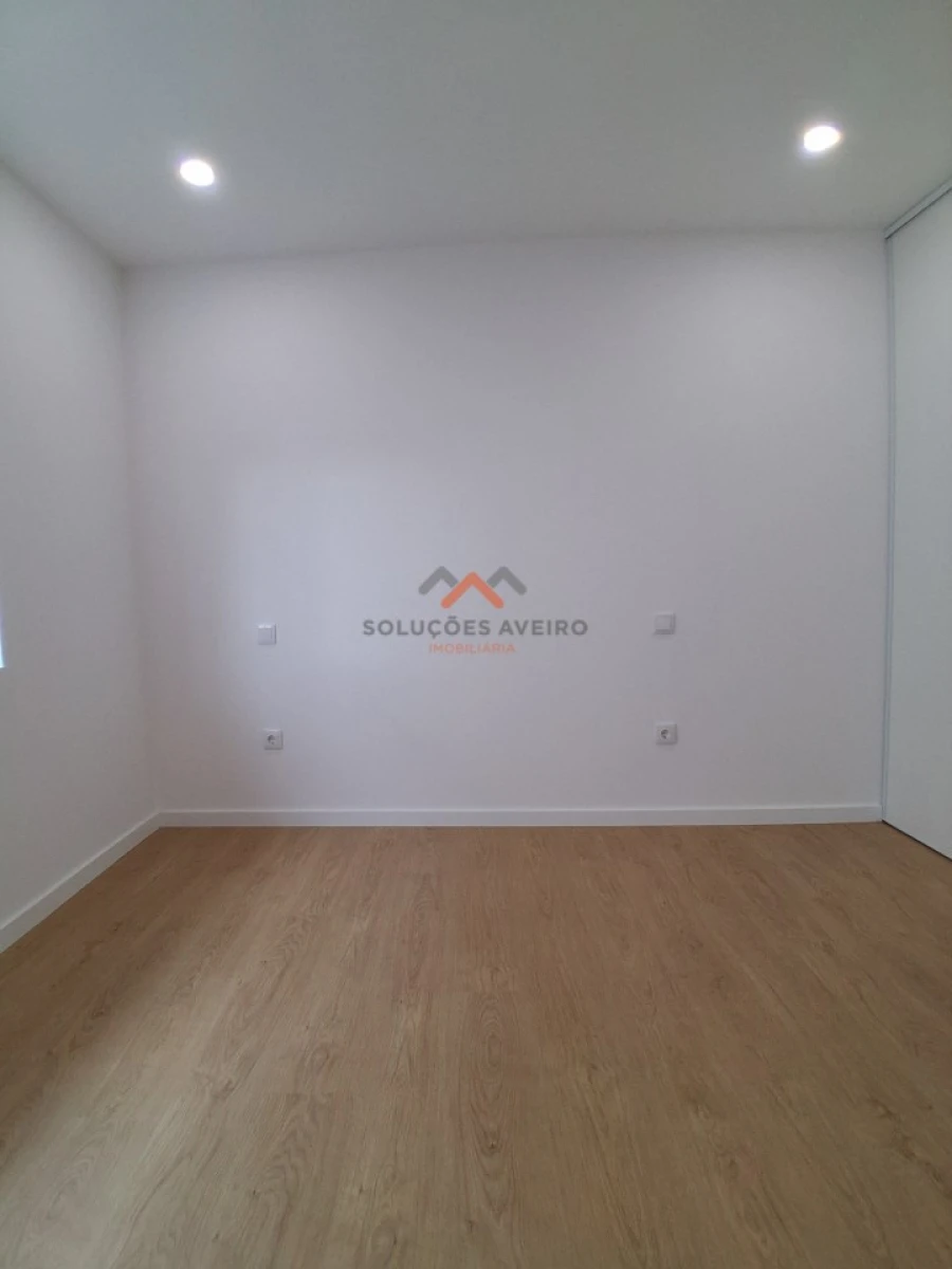 Moradia T2 para Venda em Beduído e Veiros Foto 15