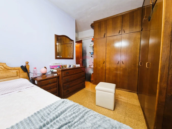 Apartamento T2 para Venda em Vila e Roussas Foto 11