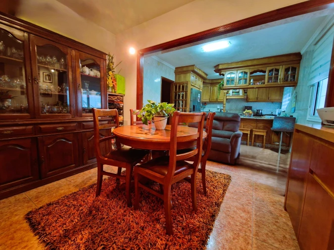 Apartamento T2 para Venda em Vila e Roussas Foto 1