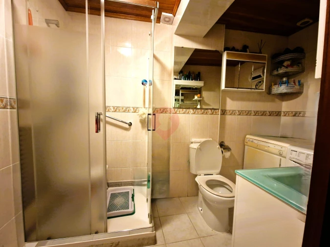 Apartamento T2 para Venda em Vila e Roussas Foto 12