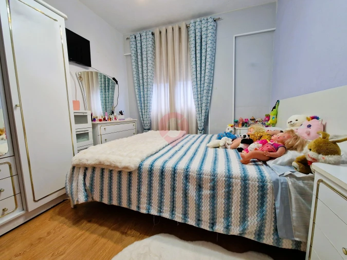 Apartamento T2 para Venda em Vila e Roussas Foto 9