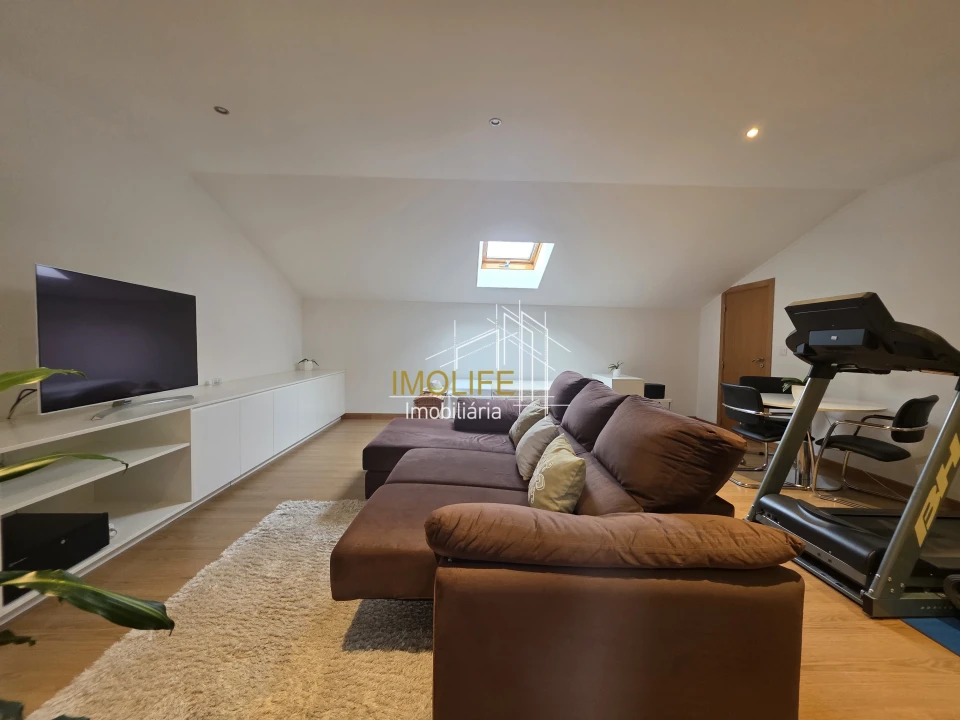 Apartamento T3 para Venda em Malveira e São Miguel de Alcainça Foto 11