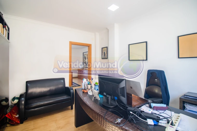 Moradia T4 para Venda em Salvaterra de Magos e Foros de Salvaterra Foto 8