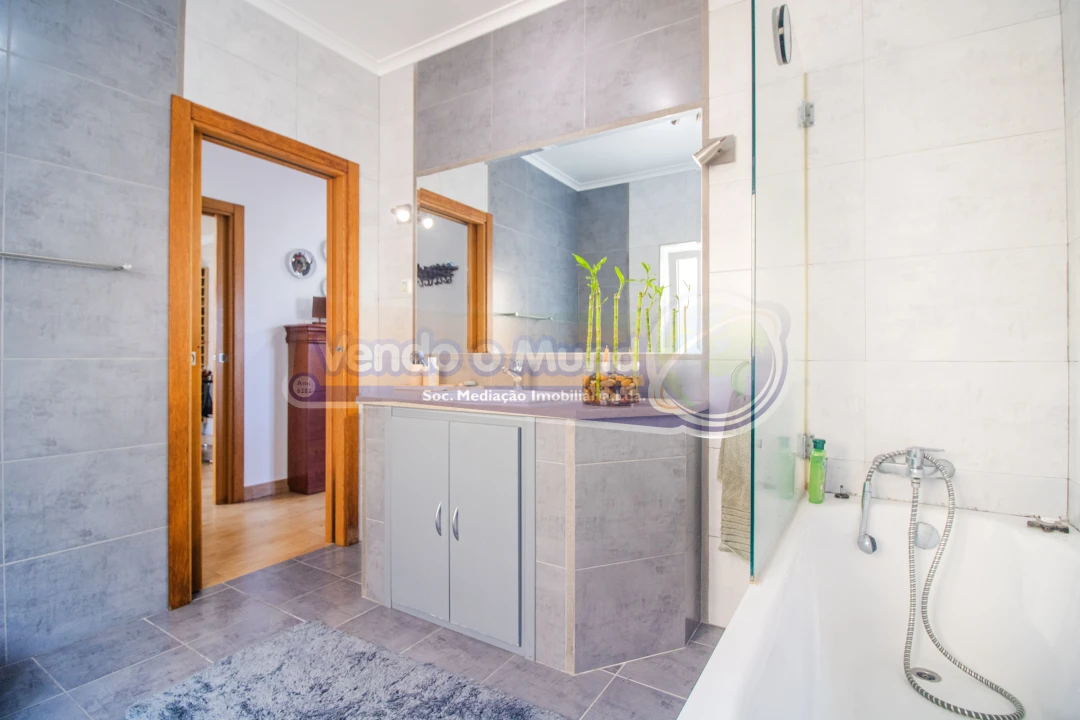 Moradia T4 para Venda em Salvaterra de Magos e Foros de Salvaterra Foto 10