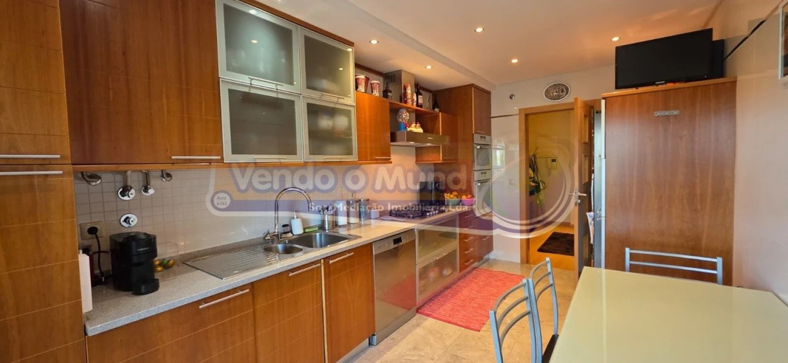 Apartamento T3 para Venda em Alverca do Ribatejo e Sobralinho Foto 7