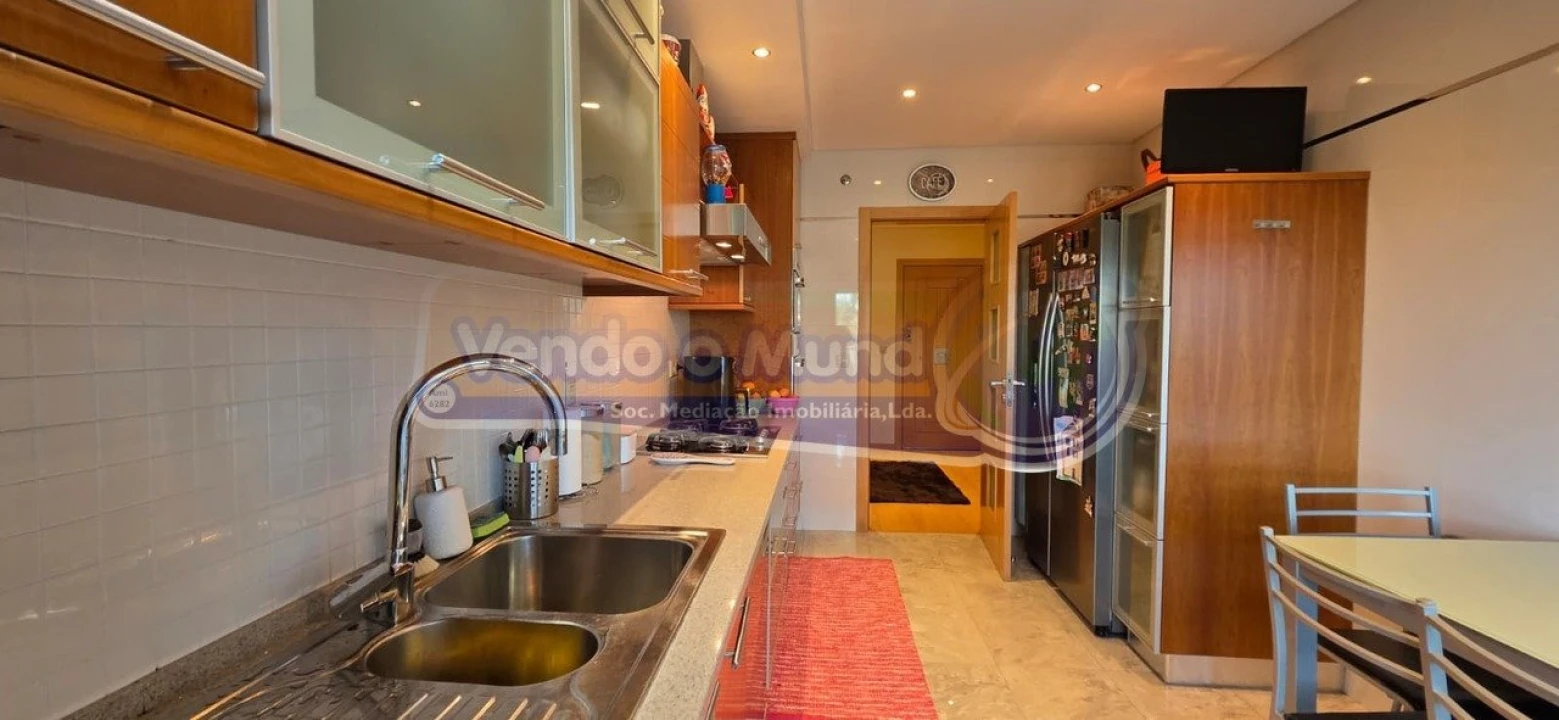 Apartamento T3 para Venda em Alverca do Ribatejo e Sobralinho Foto 5