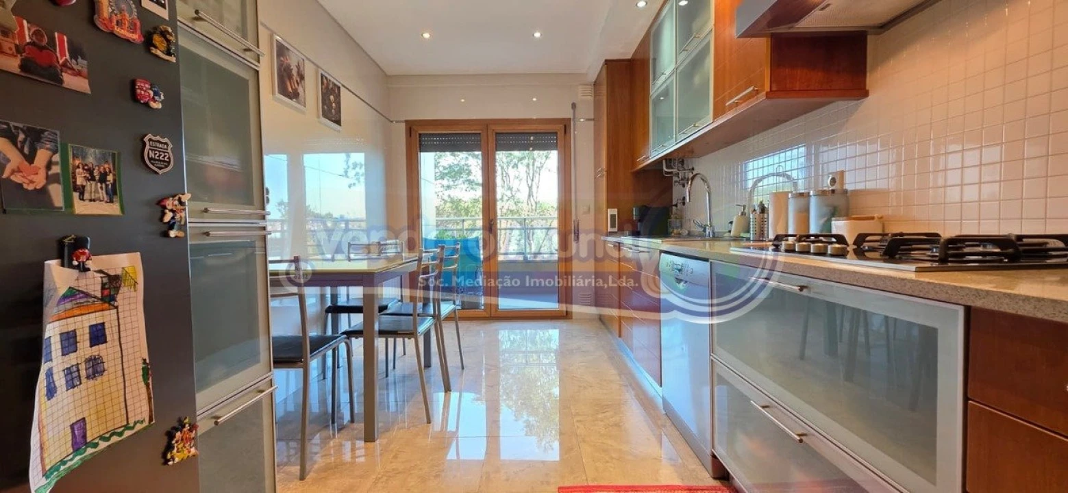 Apartamento T3 para Venda em Alverca do Ribatejo e Sobralinho Foto 4