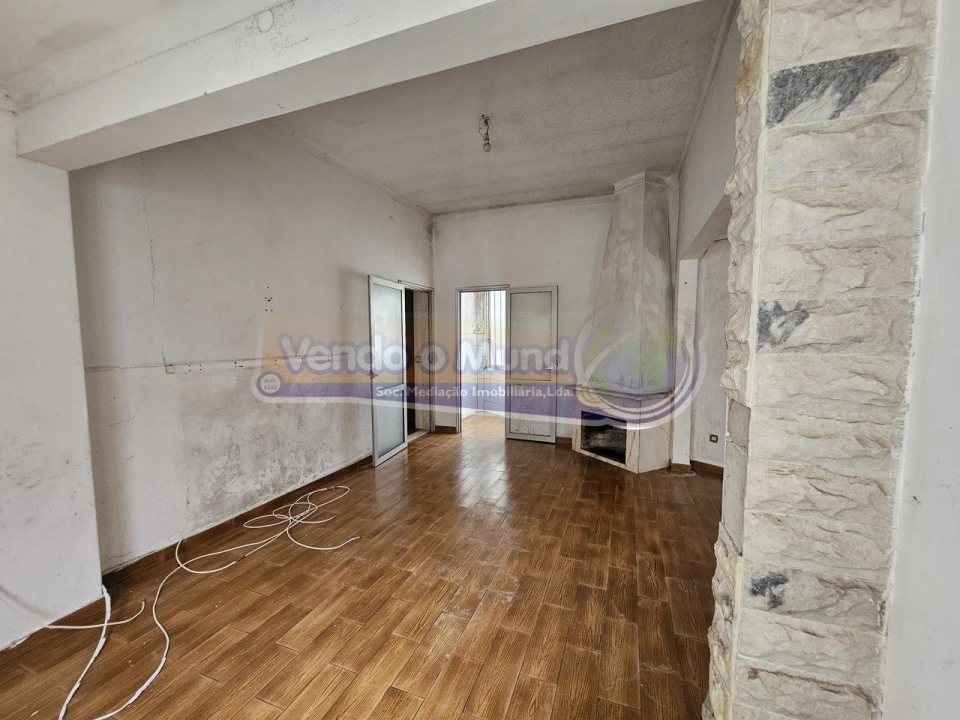 Apartamento T2 para Venda em Samora Correia Foto 9