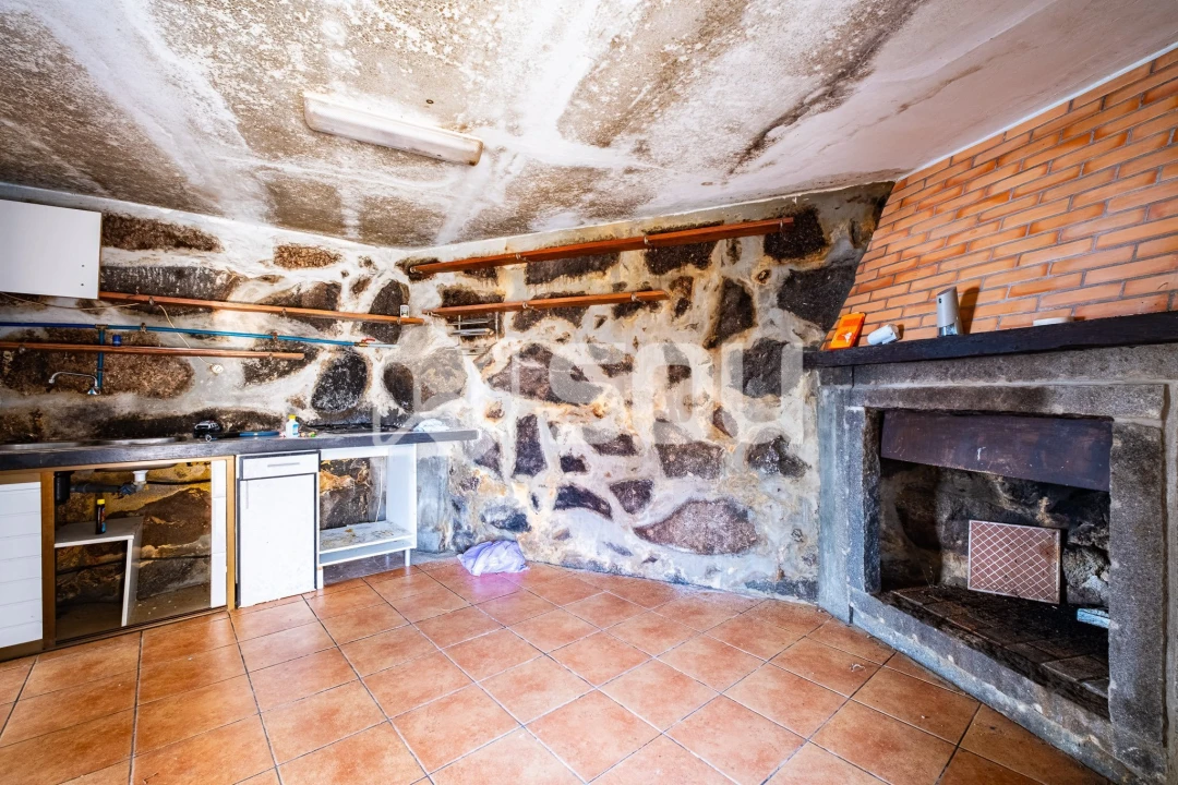 Moradia T4 para Venda em Santa Cruz do Douro e São Tomé de Covelas Foto 16