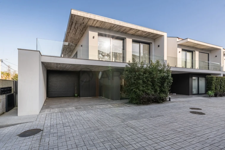 Moradia T3 para Venda em Arcozelo