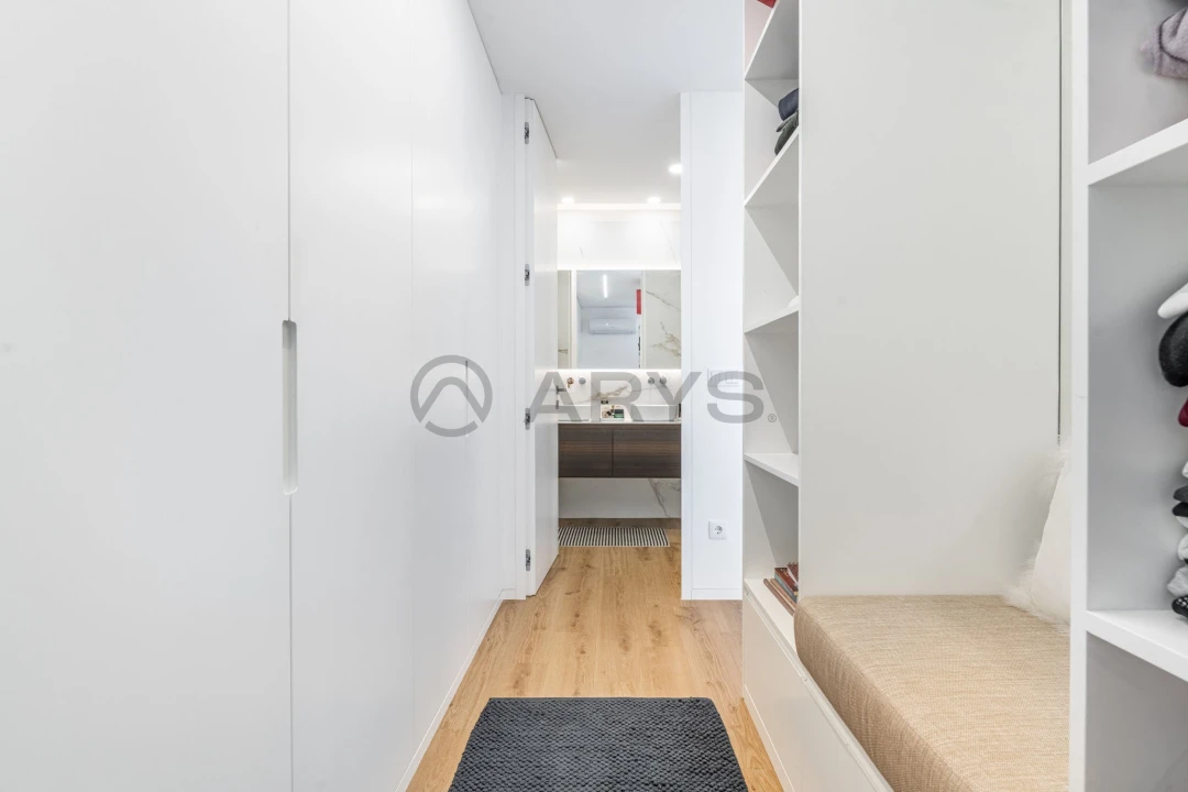 Moradia T3 para Venda em Arcozelo Foto 16