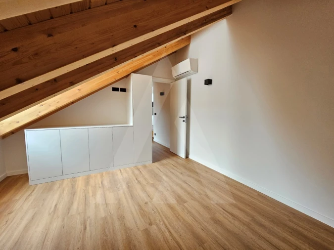 Apartamento T1 para Arrendamento em Glória e Vera Cruz Foto 8