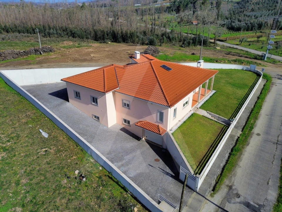 Moradia T3 para Venda em Macinhata do Vouga Foto 60