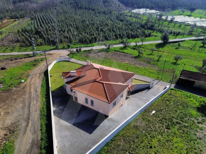 Moradia T3 para Venda em Macinhata do Vouga Foto 59