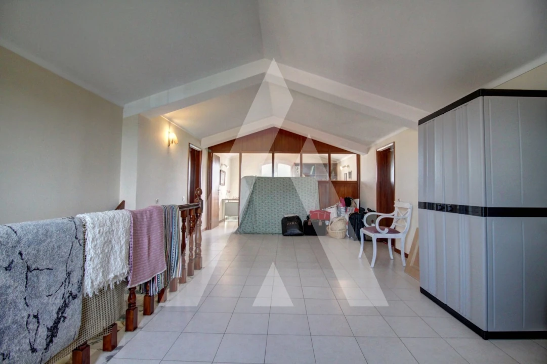 Moradia T3 para Venda em Oiã Foto 28