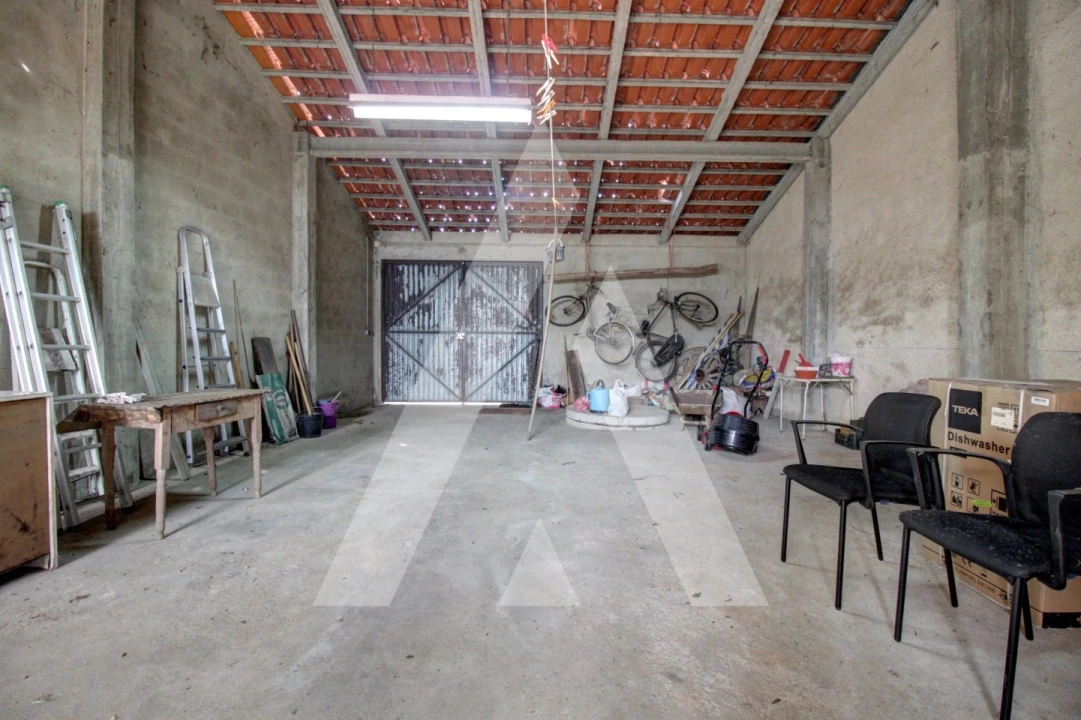 Moradia T3 para Venda em Oiã Foto 35