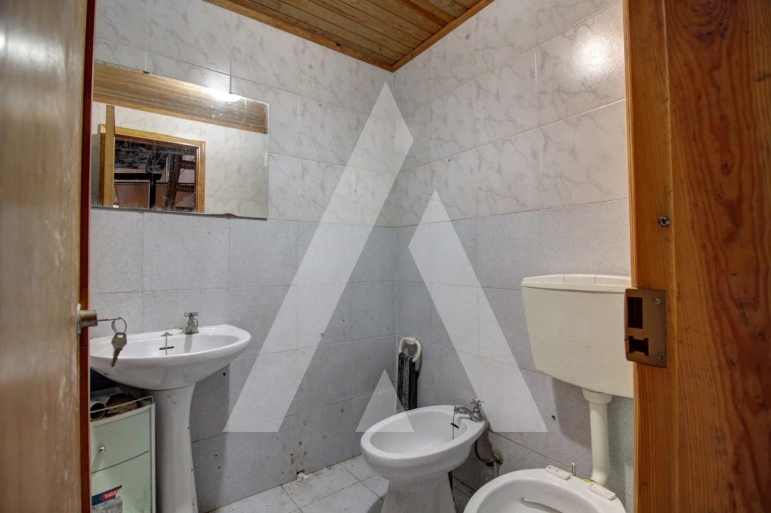 Moradia T3 para Venda em Oiã Foto 39