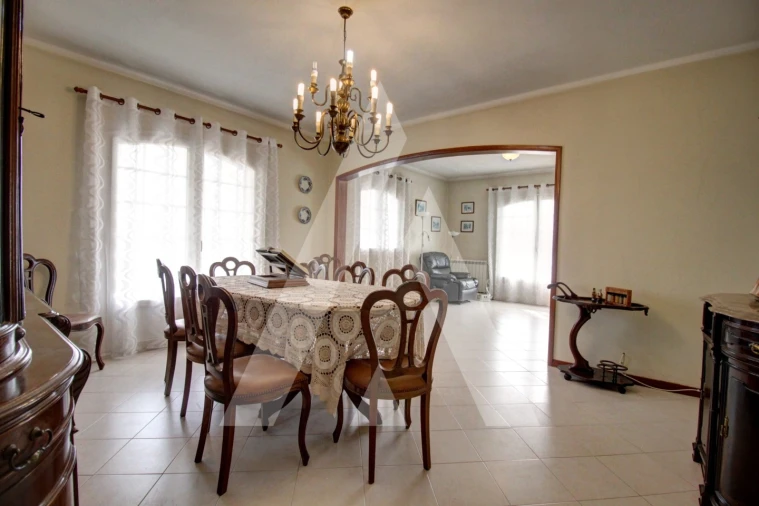 Moradia T3 para Venda em Oiã Foto 2