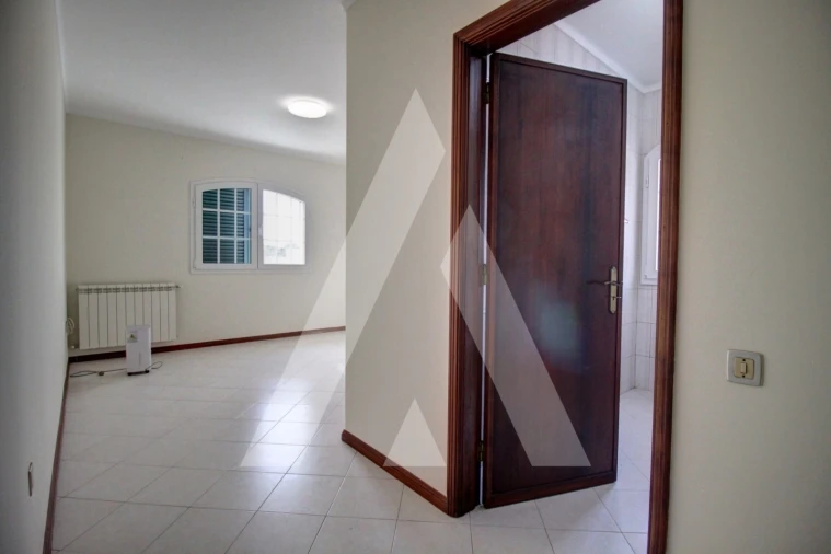 Moradia T3 para Venda em Oiã Foto 13