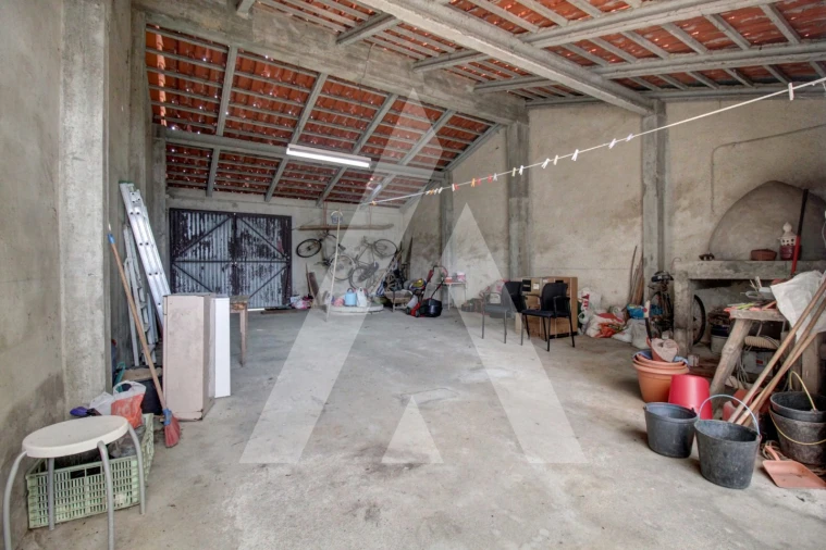 Moradia T3 para Venda em Oiã Foto 34