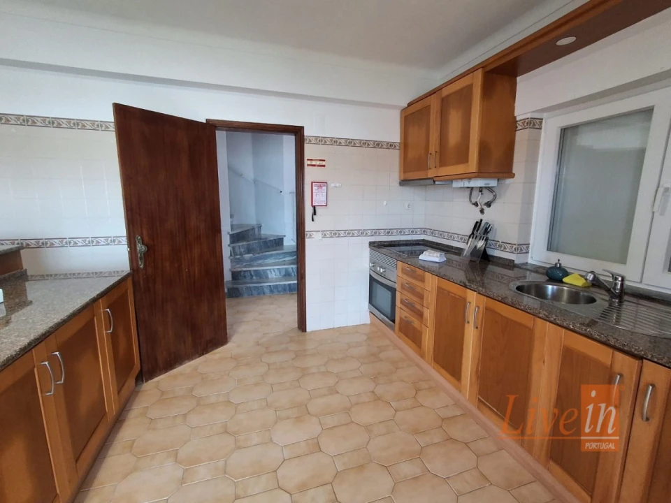 Moradia T5 para Venda em Silveira Foto 4