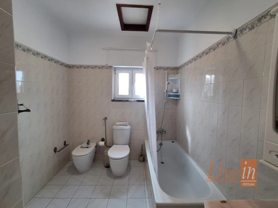 Moradia T5 para Venda em Silveira Foto 22